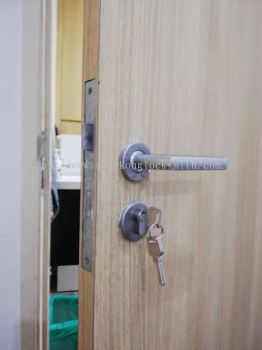 replace cylinder lock