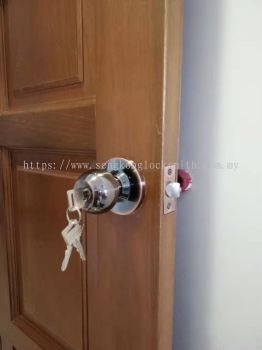 replace door lock