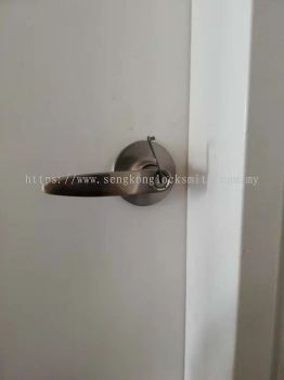 unlock service room door lock
