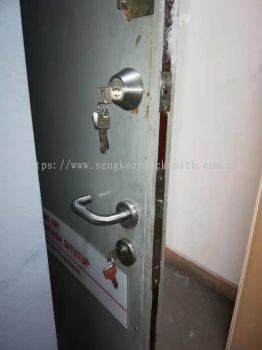 chenge dead bolt and mortise lock cylinder