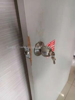 change door lock