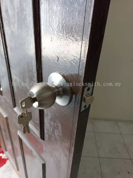 change door lock