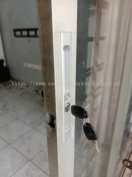 change sliding door lock