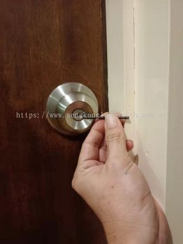 unlock service room door lock