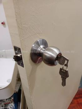 door lock replacement