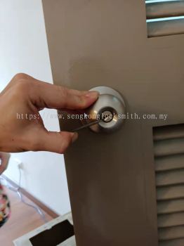 door lock unlock service