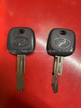 duplicate car key