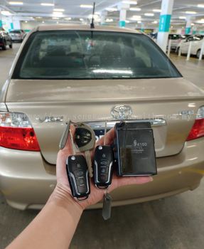 duplicate Toyota Vios car key with remote control 