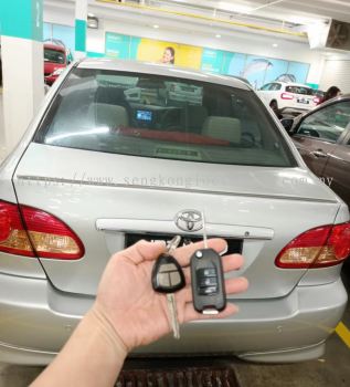 duplicate Toyota Altis car key with remote control