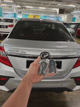 duplicate Perodua car key with remote control