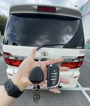 duplicate Toyota Alphard car key with remote control