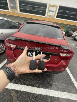 duplicate Proton Saga car key with remote control 