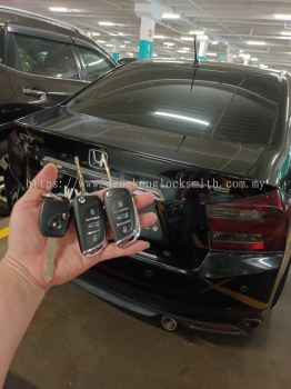 duplicate Honda city car key with remote control