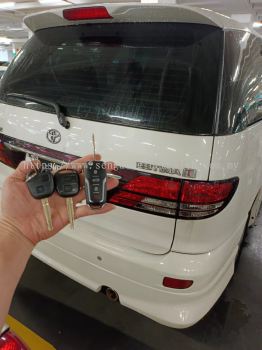 duplicate Toyota Estima car key with remote control