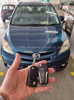 duplicate Mazda 5 car key with remote control