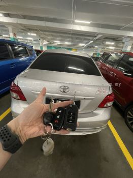 Toyota Vios car key with remote control 