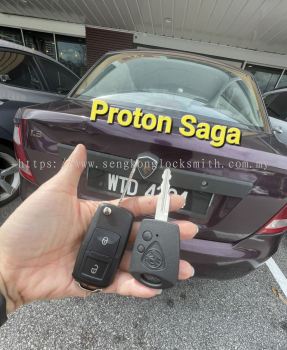 Professional duplication of car keys and car remote