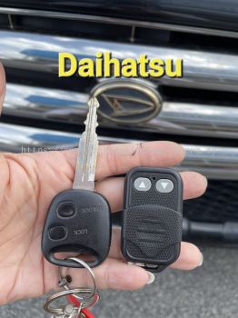 Professional duplication of car keys and car remote