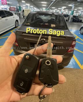 Professional duplication of car keys and car remote