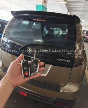 duplicate Proton car key with remote control 