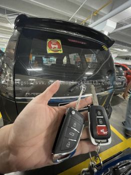 duplicate Proton car key with remote control 