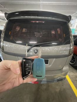 duplicate Proton Saga car key with remote control 