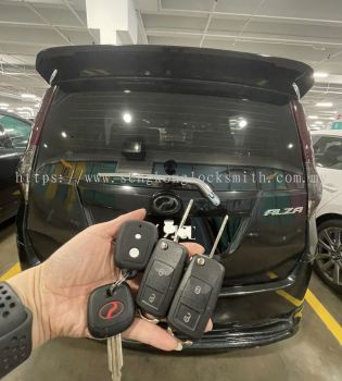 duplicate Perodua car key with remote control 