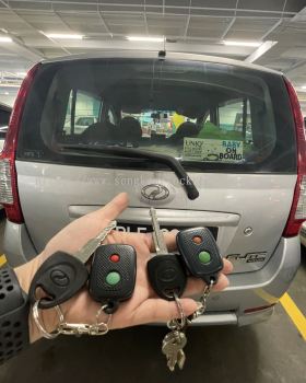 duplicate Perodua car key with remote control 