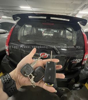 duplicate Perodua car key with remote control 