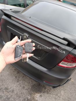 locksmith duplicate car key and remote control 