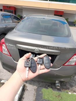 locksmith service duplicate car key with remote control 