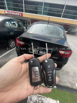 locksmith service duplicate car key with remote control 