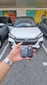 locksmith service duplicate car key with remote control 