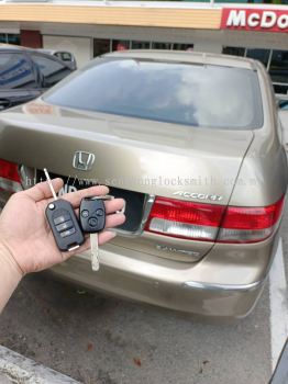 locksmith service duplicate car key with remote control 