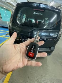 locksmith service duplicate car key with remote control 