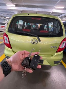 locksmith service duplicate car key with remote control 