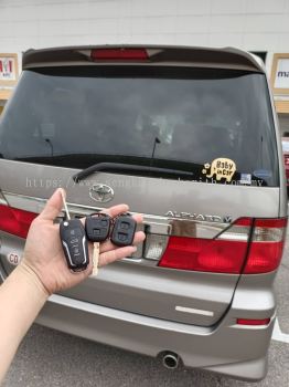 near your locksmith duplicate car key with remote control 