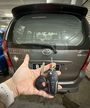 Toyota Avanza flip key remote control 