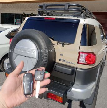 FJ cruiser car Flip key remote control 