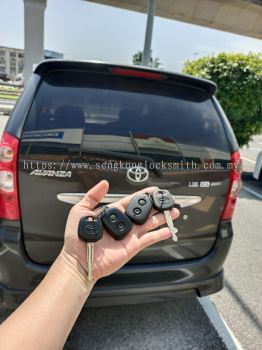 Toyota Avanza car key with remote control 