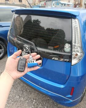 repair and service car lock 