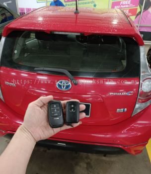 Toyota Prius c car keyless remote control 