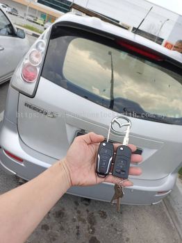 Mazda 5 car key with remote control 