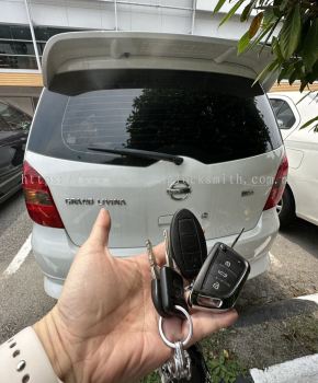 nissan grand Livina car key with remote control