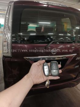 Nissan Serena S-Hybrid keyless remote control 