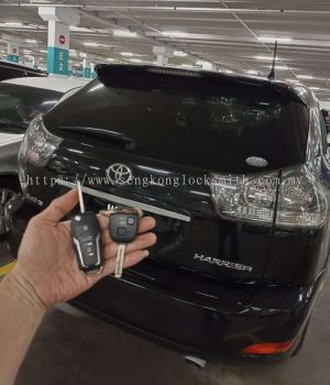 duplicate Toyota harrier car key remote control 