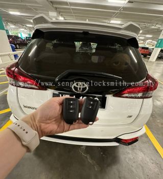 duplicate Toyota Yaris car key keyless remote control 