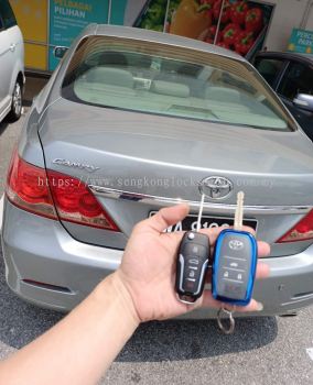 duplicate Toyota Camry car key remote control 