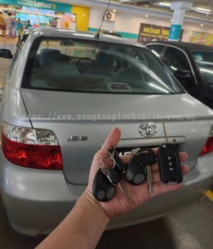 Toyota Vios car Flip key remote control