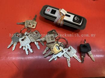 Professional locksmith duplicating keys